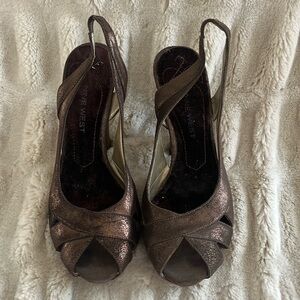 NWOT Vintage Nine West brown shimmery suede open-toed platform heels size 6.5